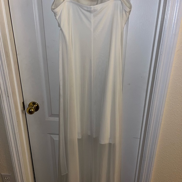 Wedding/ Prom Dress - Picture 4 of 7